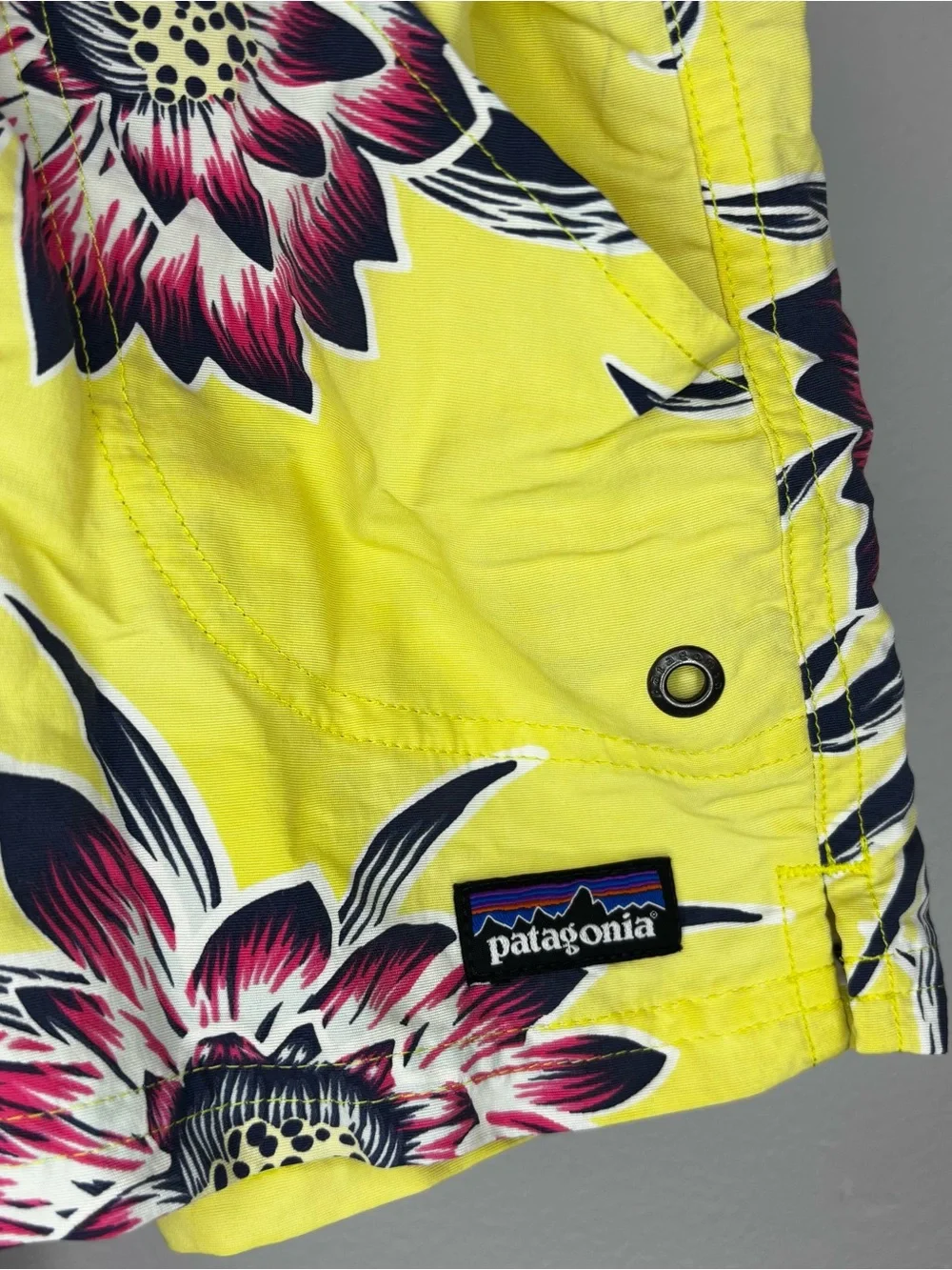 Patagonia Baggies Shorts‎ Big Girl Size Small